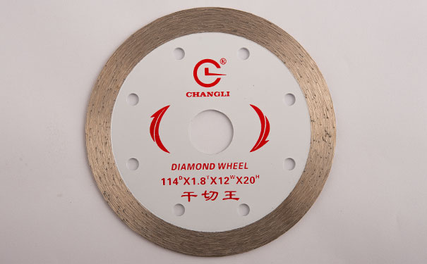 金剛石表麵金屬化對金剛石圓鋸片性能的影響