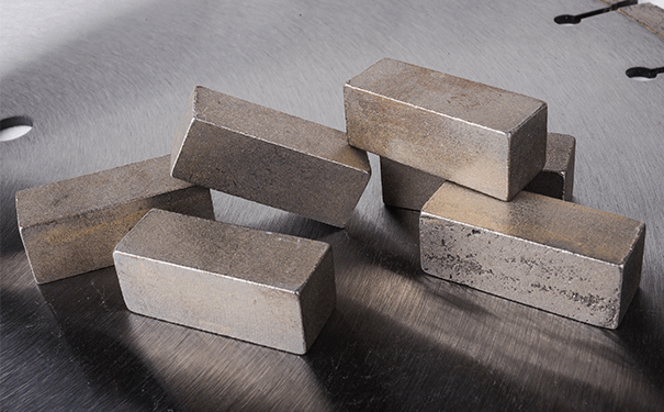 什麼樣的冷卻液更適合金剛石刀頭的切割