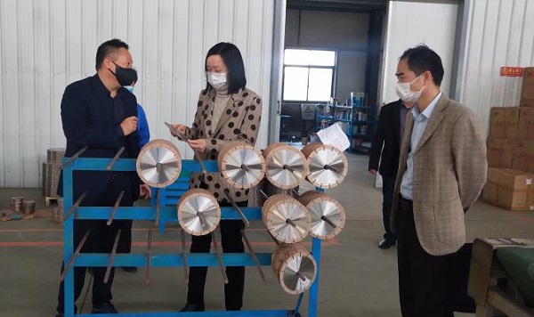 鄂州市市委常委、統戰部部長鄒霞 蒞臨湖北昌利公司調研