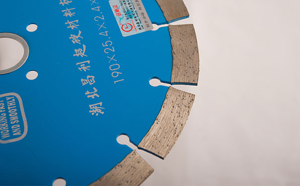 金剛石鋸片切花崗岩時切不動怎麼辦？昌利給你支一招