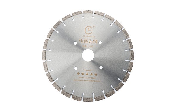 為什麼混凝土切割片的刀頭､使用一段時間後會側麵磨損?