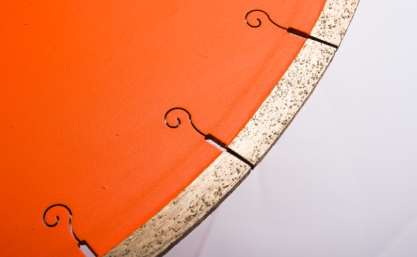 石材鋸片加工中使用的冷卻潤滑劑的作用機理