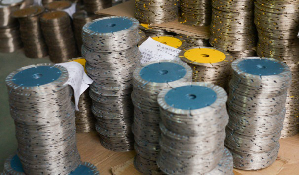 添加了稀土的石材切割片的金屬胎體會有怎樣的效果呢？