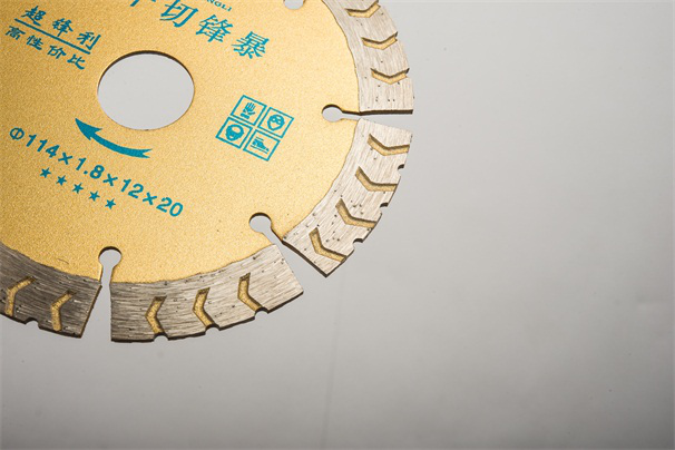 金剛石圓鋸片的加工設備相關介紹！