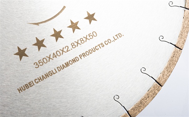 在安裝大理石切割片鋸機前你應該準備什麼？