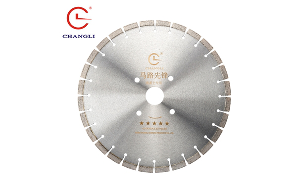 利用有序排列技術製造的混凝土鋸片中料層胎體結合劑層計算！