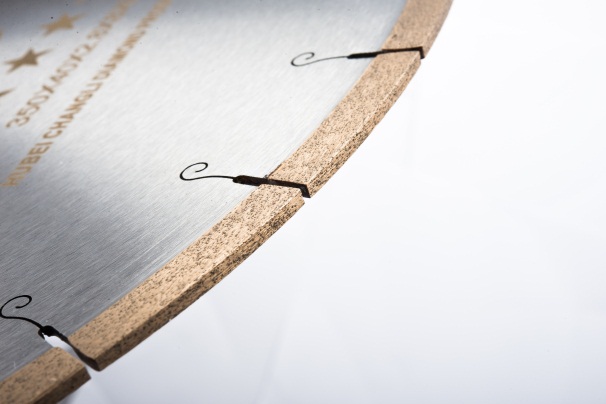 看看大理石切割片加工師傅怎麼選擇質量好的人造大理石